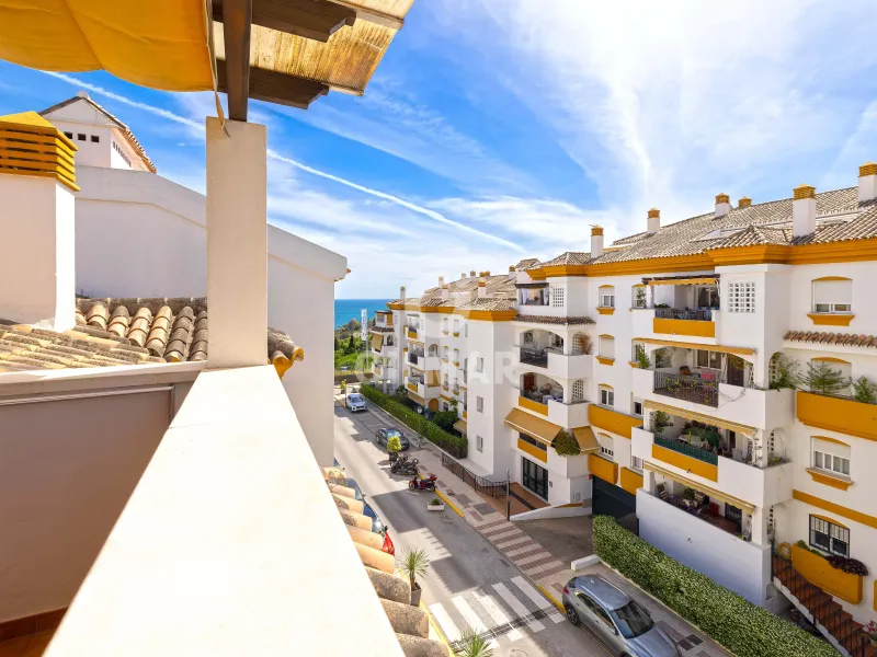 Duplex penthouse in Marbella Ciudad - Málaga