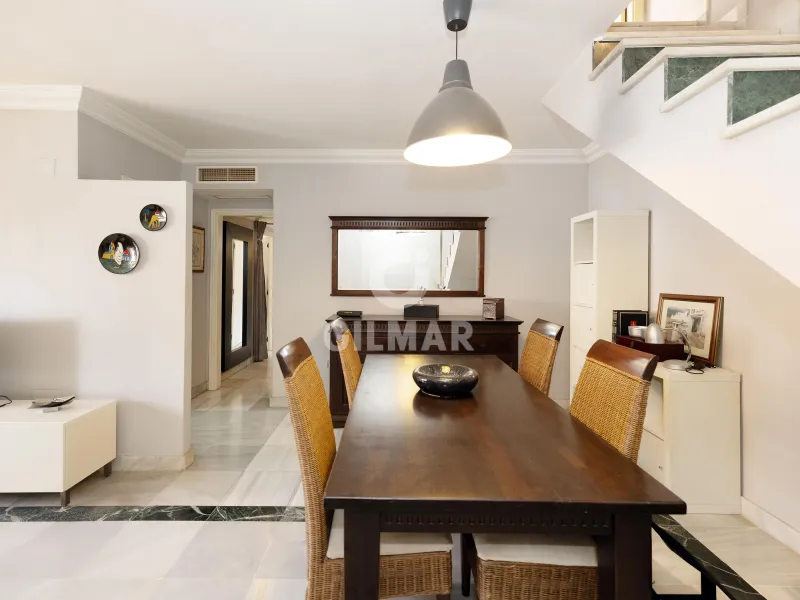 Duplex penthouse in Marbella Ciudad - Málaga
