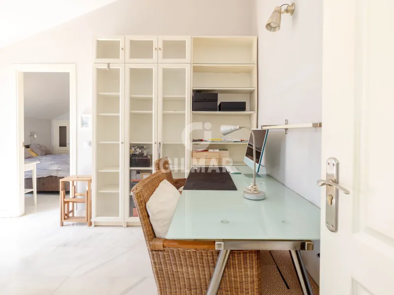 Duplex penthouse in Marbella Ciudad - Málaga