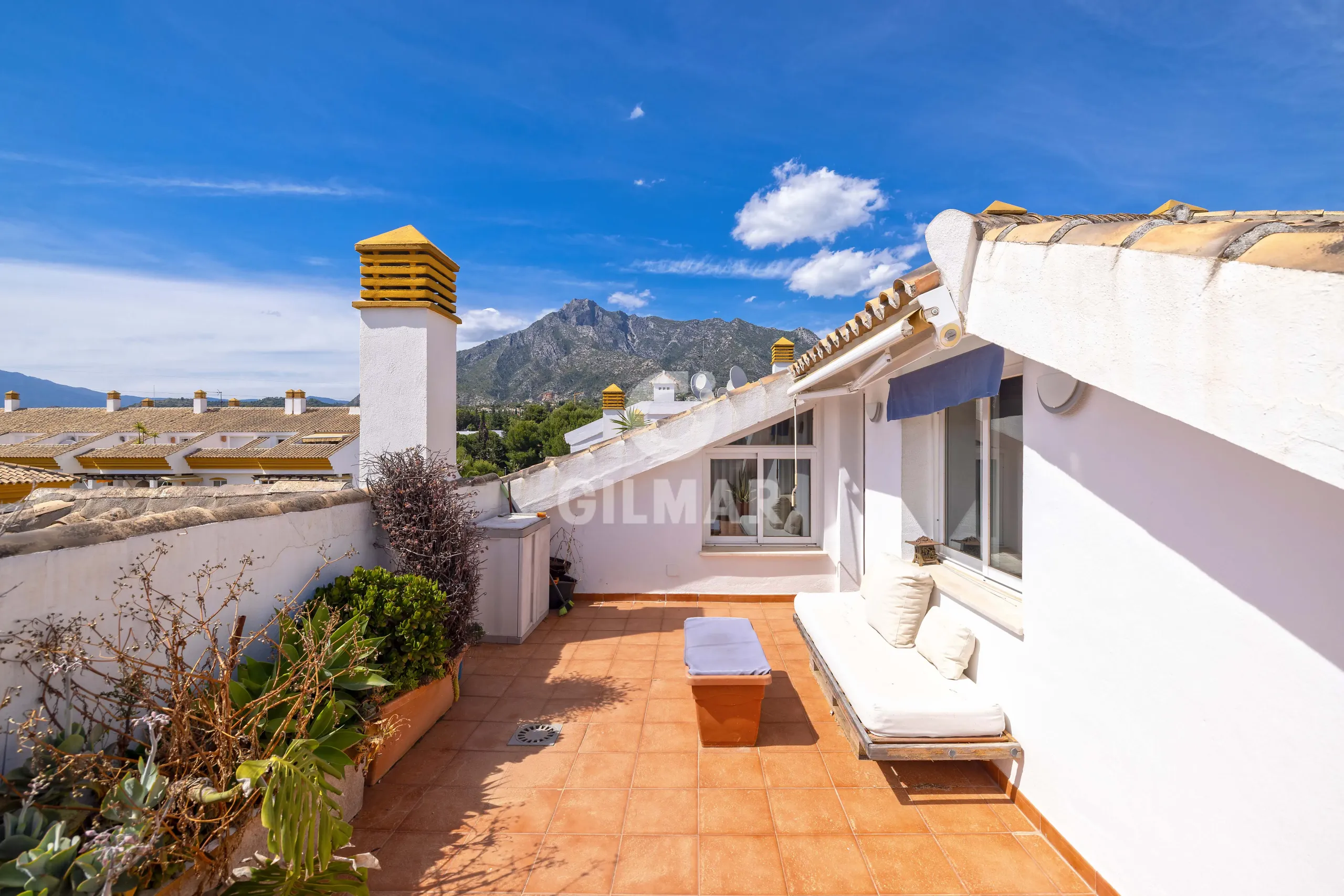 Duplex penthouse in Marbella Ciudad - Málaga