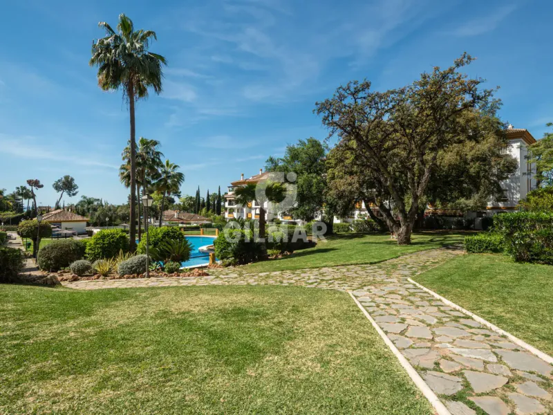 Duplex penthouse in Marbella Ciudad - Málaga