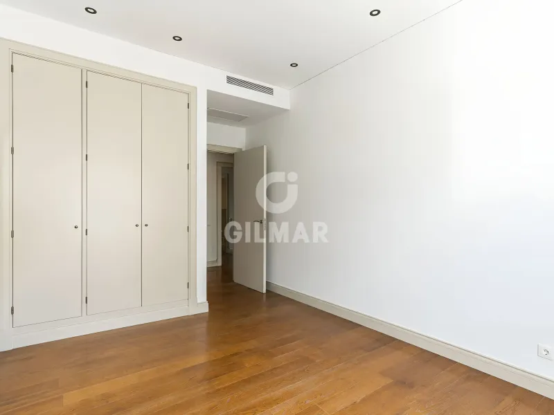 Apartment in Valdemarín - Madrid