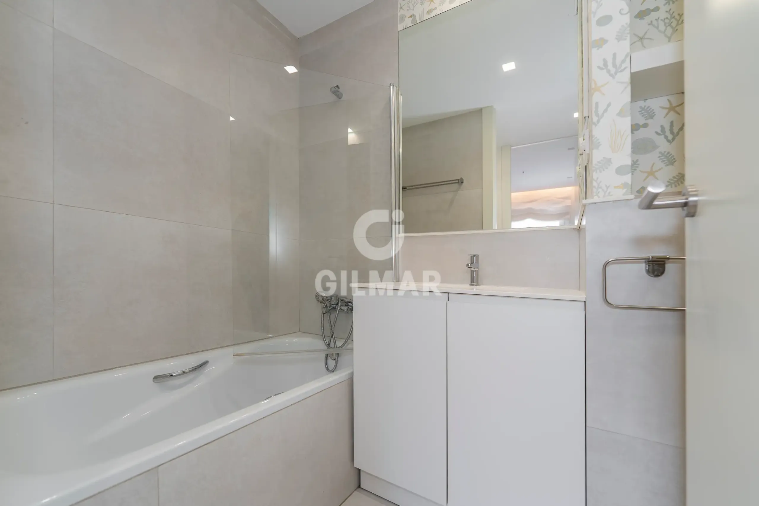 Apartment in Hispanoamérica - Madrid