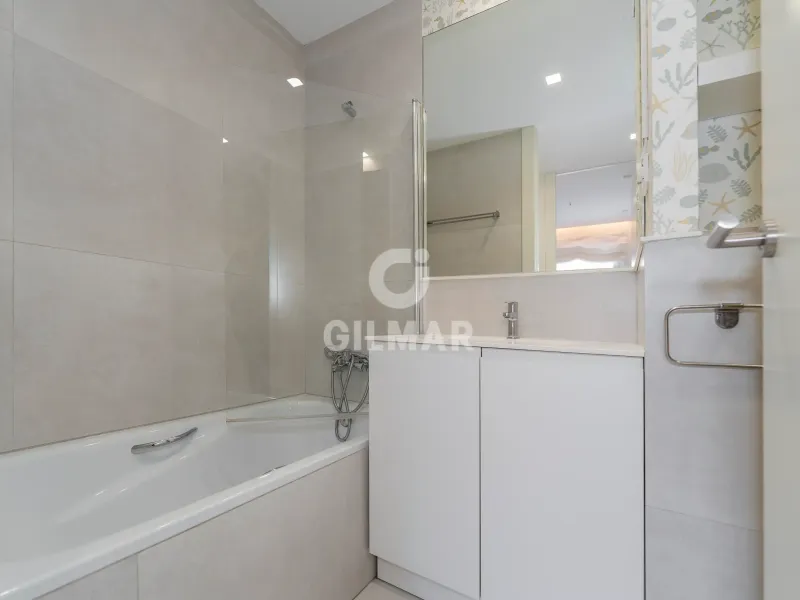 Apartment in Hispanoamérica - Madrid
