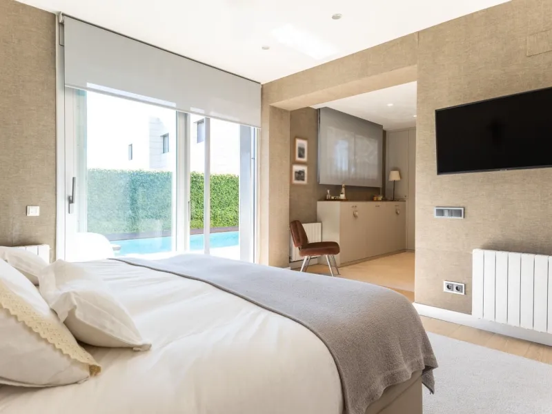 Modern Family Home with Garden and Pool in Sant Cugat del Valles, Barcelona