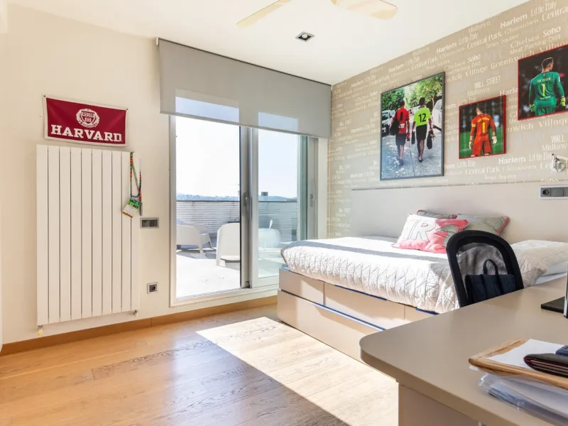 Modern Family Home with Garden and Pool in Sant Cugat del Valles, Barcelona