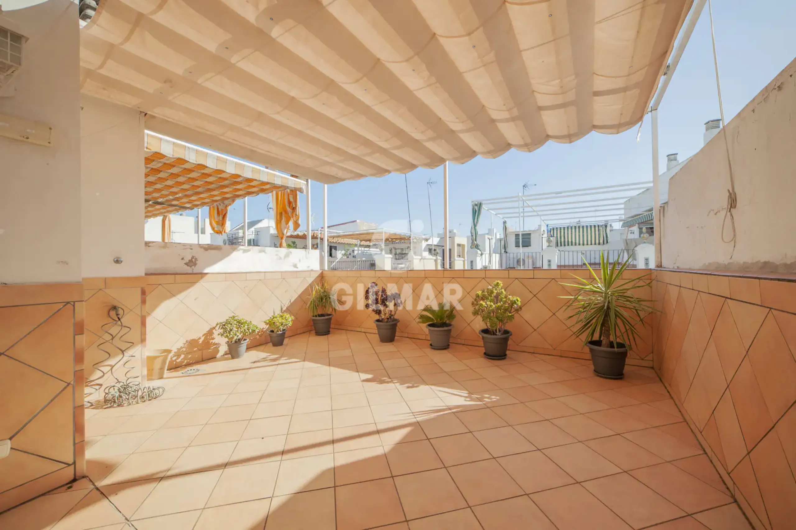 Townhouse in Santa Justa - Miraflores - Cruz Roja - Sevilla