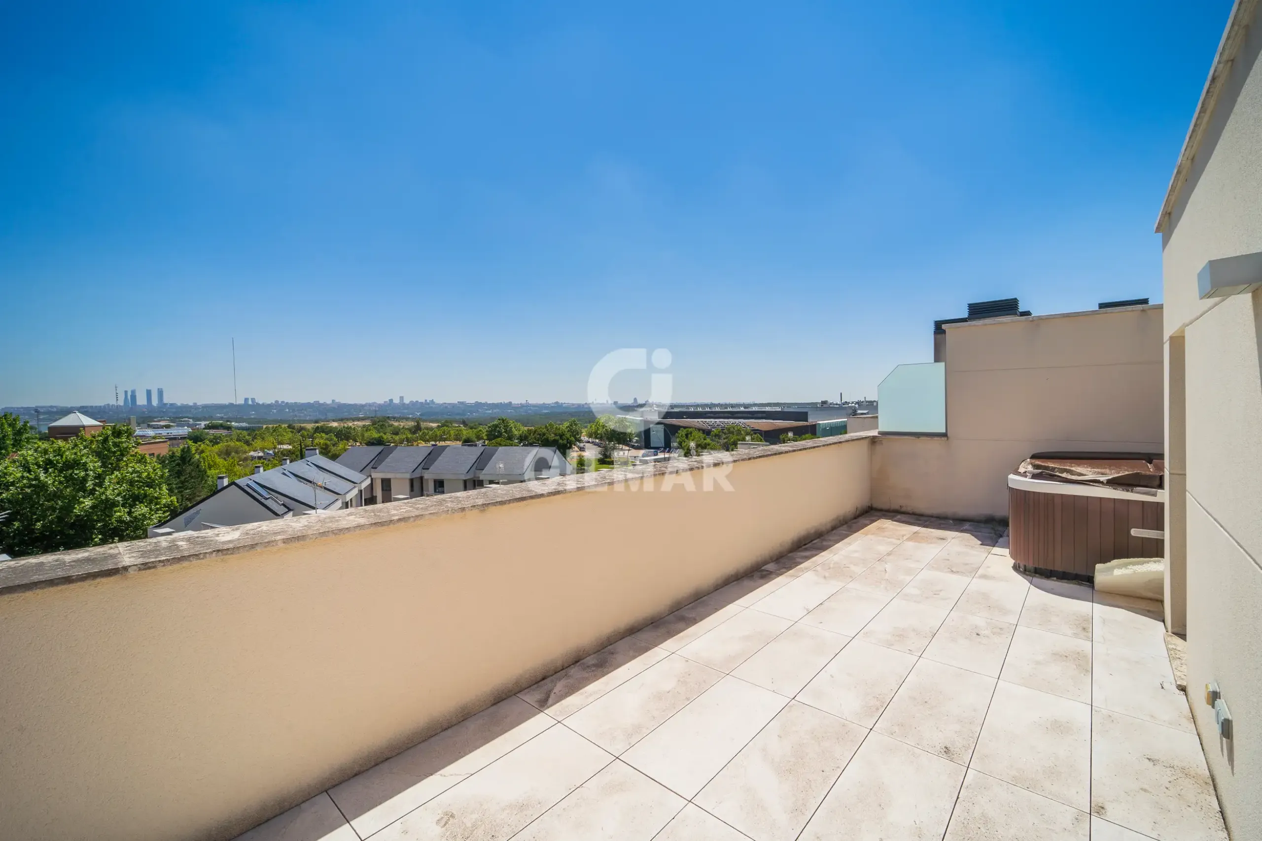 Duplex penthouse in Pozuelo de Alarcón - Madrid