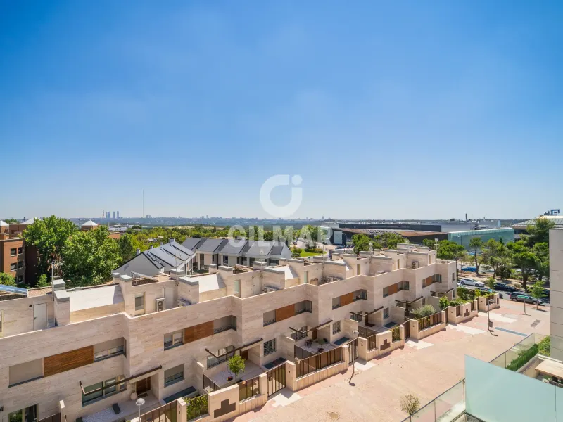 Duplex penthouse in Pozuelo de Alarcón - Madrid