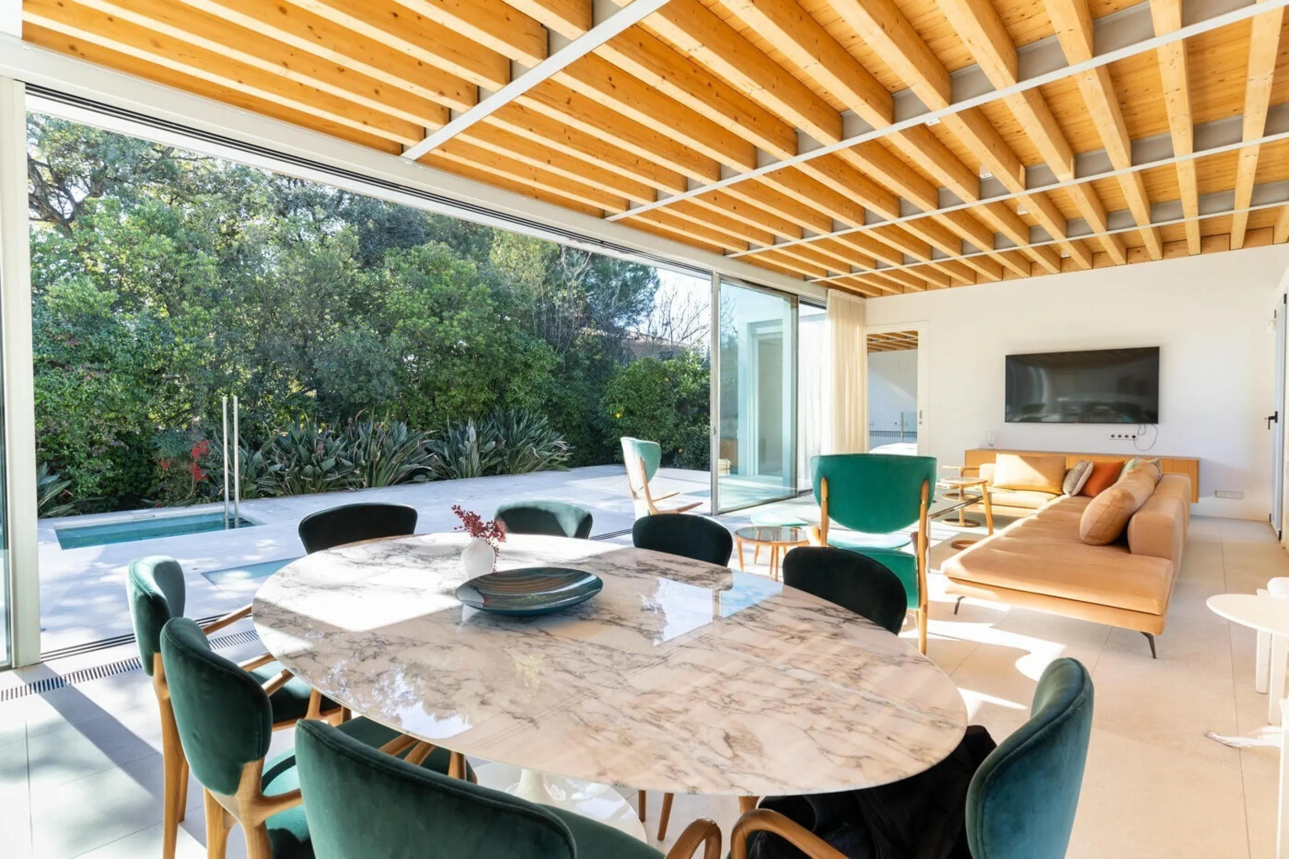 Modern House with Pool and Garden in Sant Cugat del Valles, Barcelona