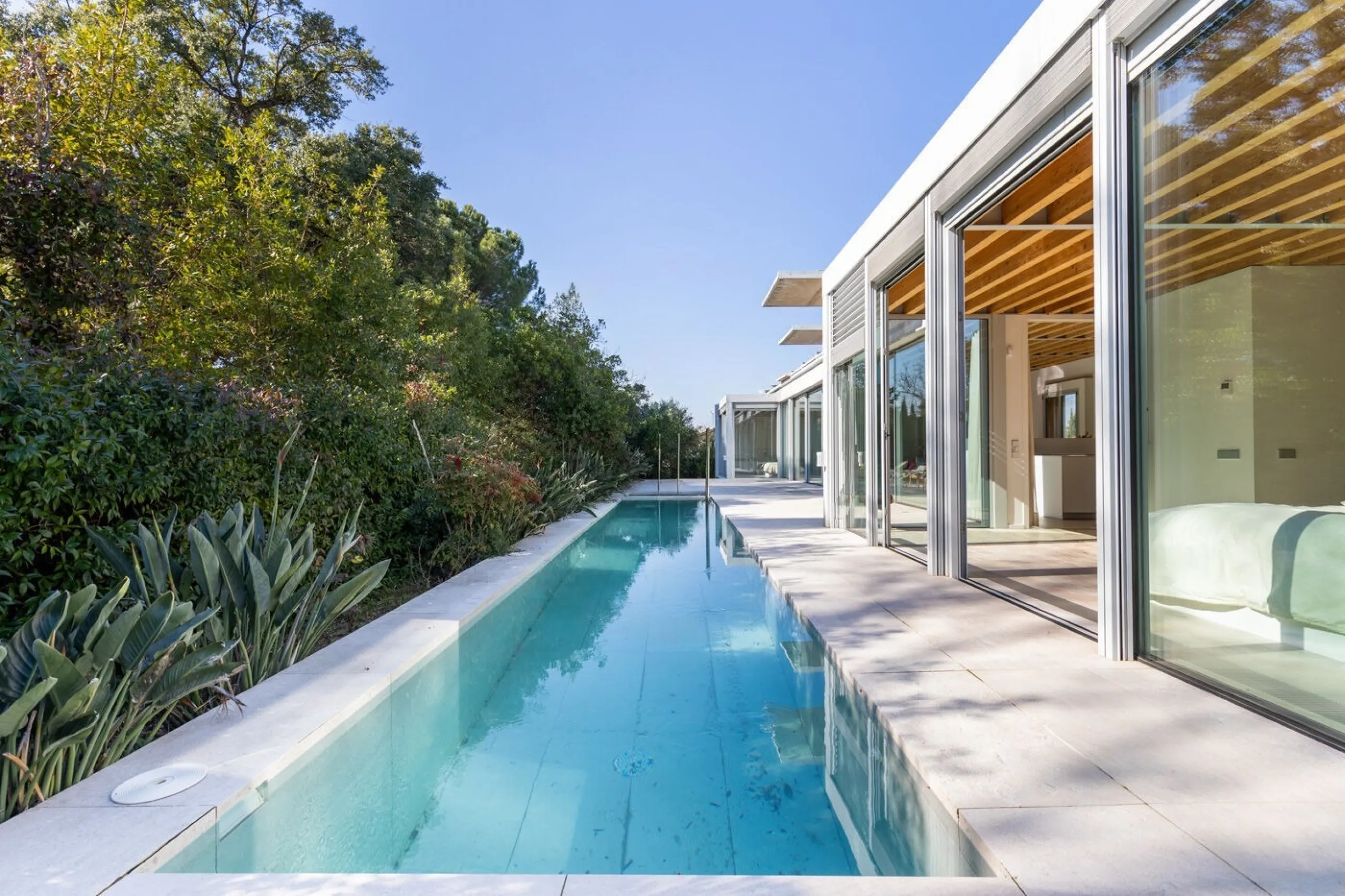 Modern House with Pool and Garden in Sant Cugat del Valles, Barcelona