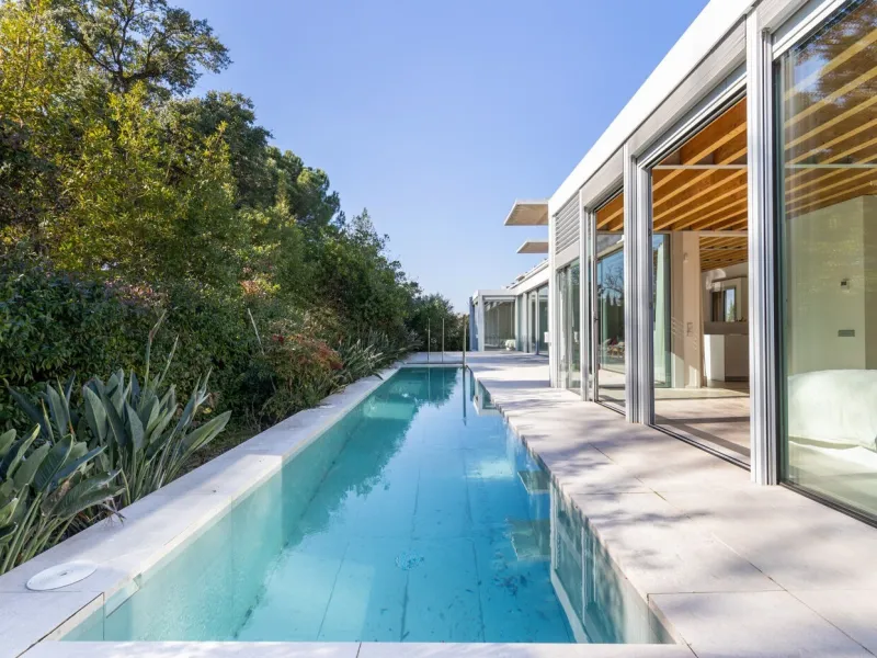 Modern House with Pool and Garden in Sant Cugat del Valles, Barcelona