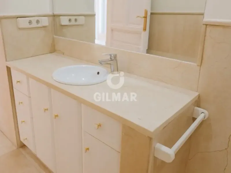 Apartment in Lista - Madrid