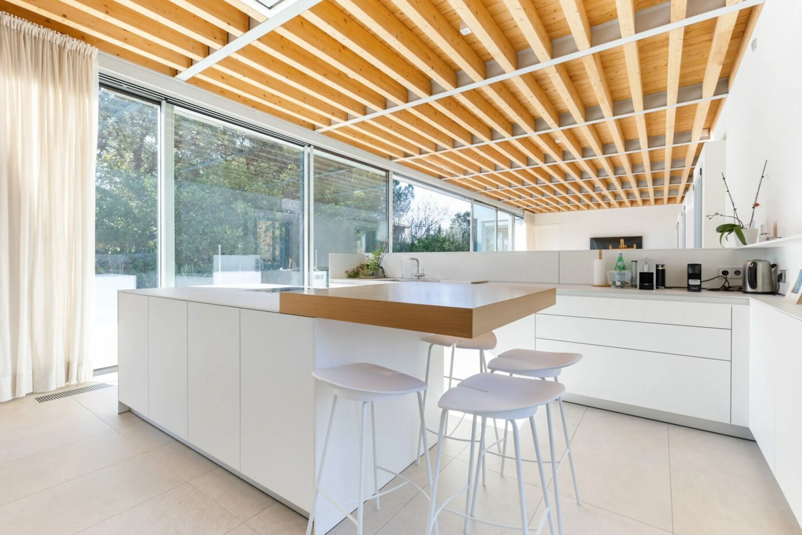 Modern House with Pool and Garden in Sant Cugat del Valles, Barcelona