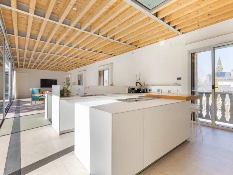 Modern House with Pool and Garden in Sant Cugat del Valles, Barcelona