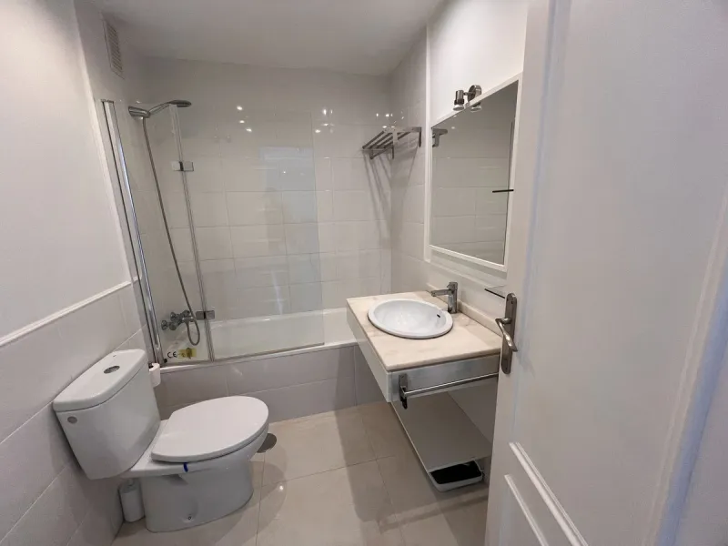 Apartment - Penthouse в продаже в Estepona, Málaga. В доме 2 спален и 2 ванных комнат. Площадь дома 156 м²