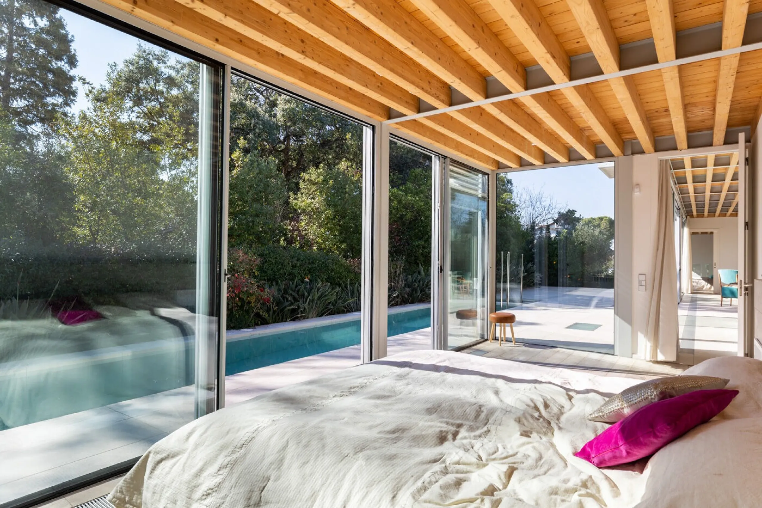 Modern House with Pool and Garden in Sant Cugat del Valles, Barcelona