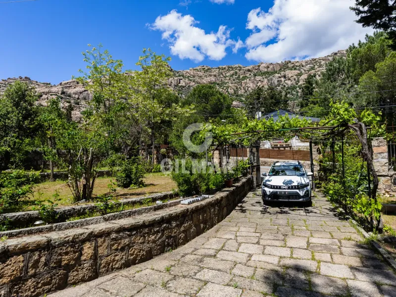 Villa in Manzanares El Real - Madrid