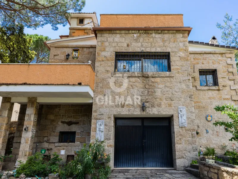 Villa in Manzanares El Real - Madrid
