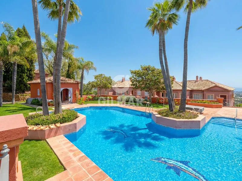 Apartment in Benahavís - Málaga
