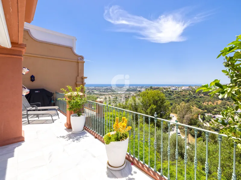 Apartment in Benahavís - Málaga