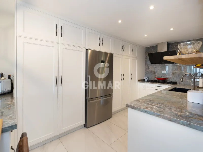 Apartment in Benahavís - Málaga