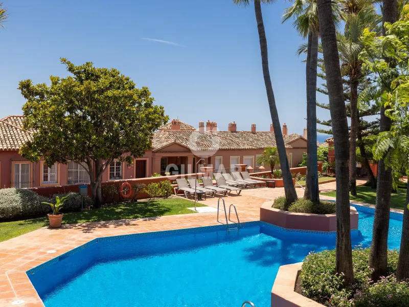 Apartment in Benahavís - Málaga
