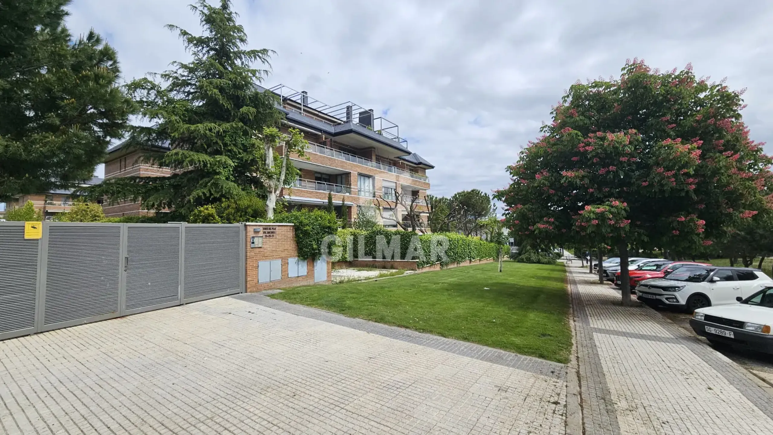 Bajo en Majadahonda - Madrid