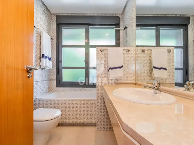 Semi-detached house in Colina - Madrid