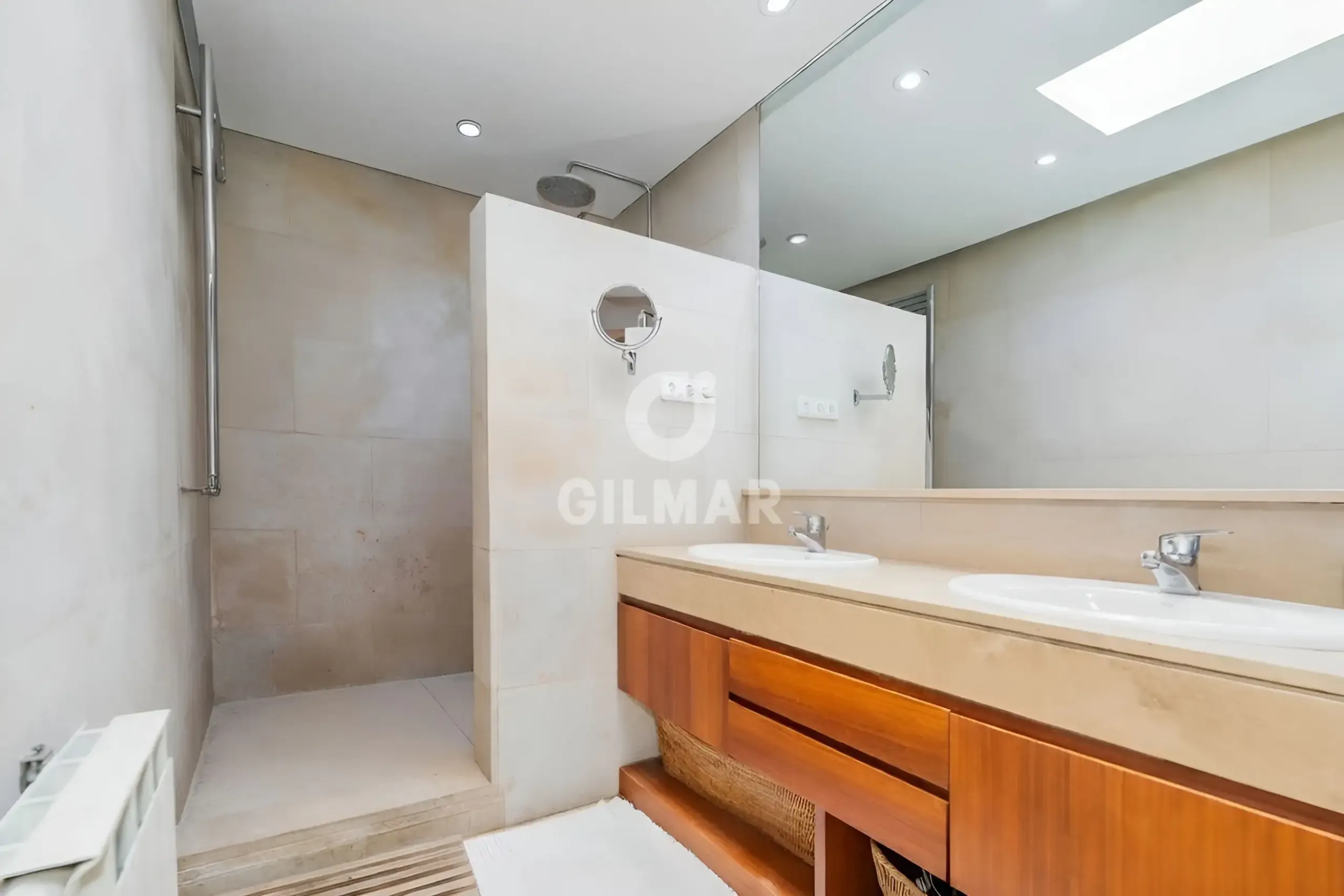 Semi-detached house in Colina - Madrid