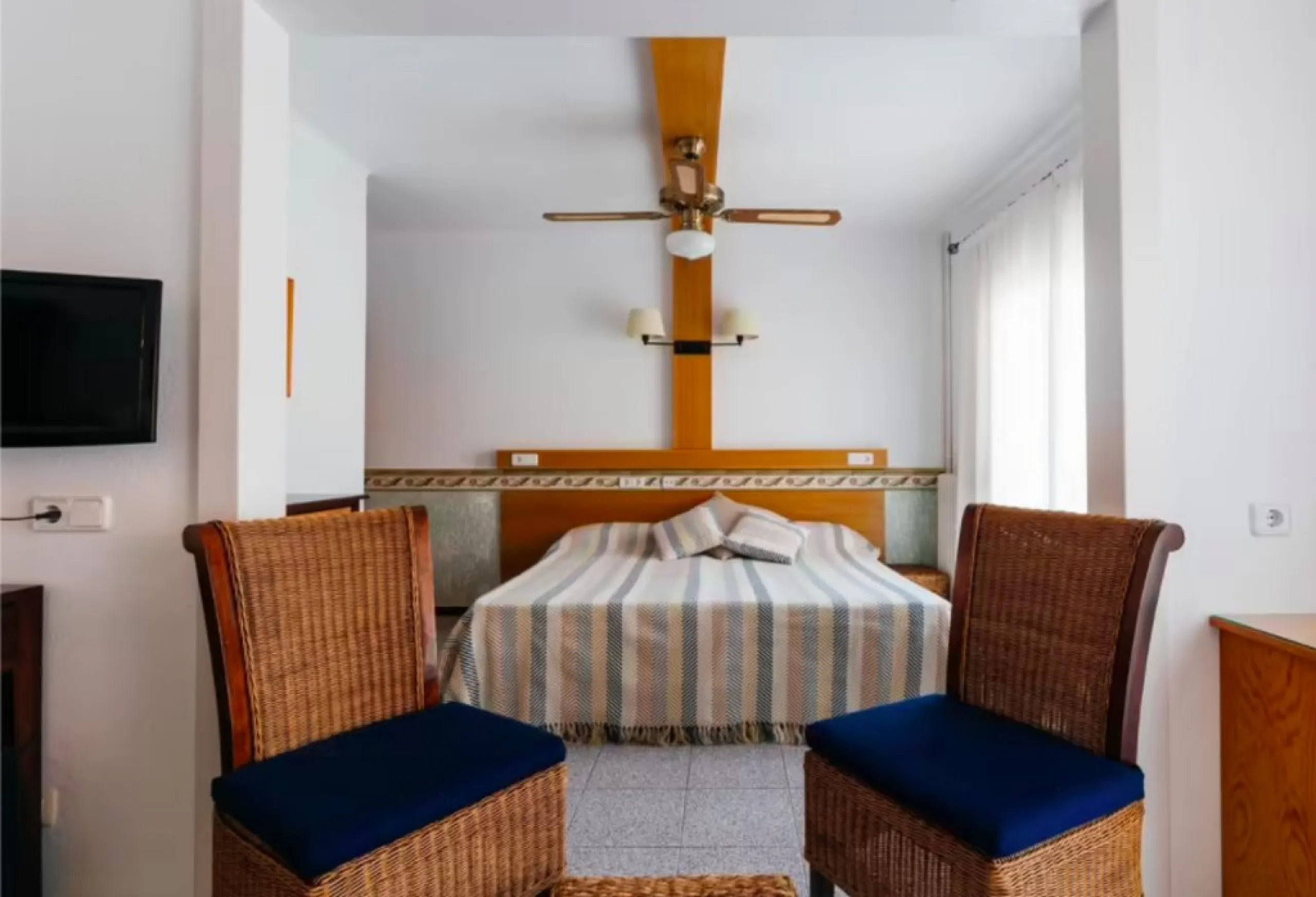 2-Star Boutique Hotel on the Costa del Maresme Coast, Barcelona Province