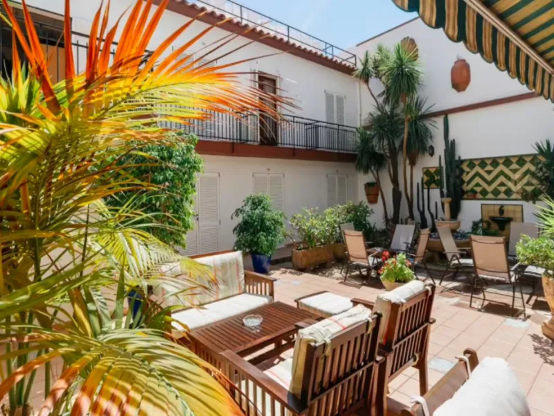 2-Star Boutique Hotel on the Costa del Maresme Coast, Barcelona Province