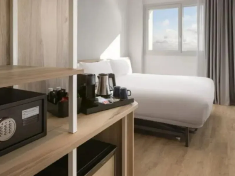 Hotel for Sale with a Major Chain Operator in Madrid