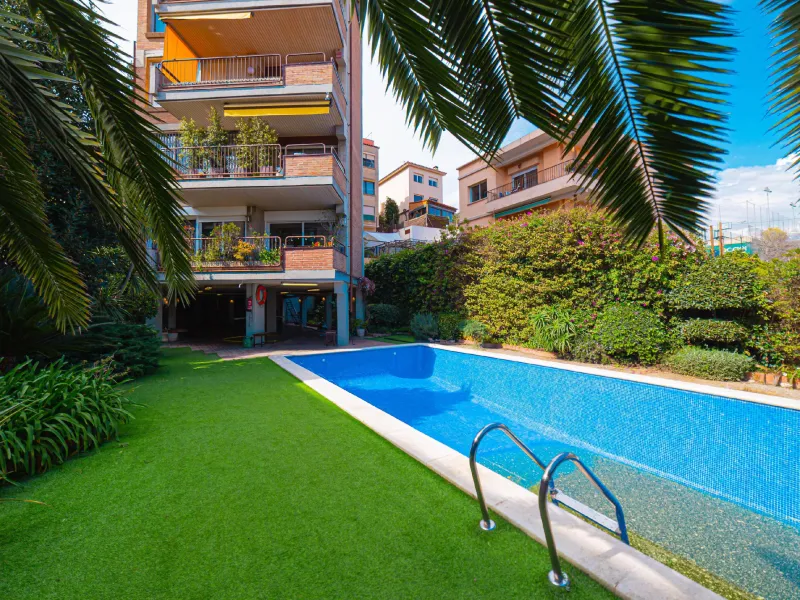 Impresionante dúplex, completamente reformado, en el barrio de Guinardó, Barcelona