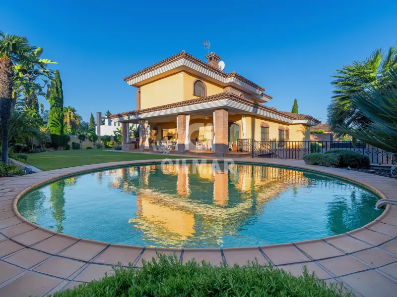 Villa in Montequinto - Sevilla
