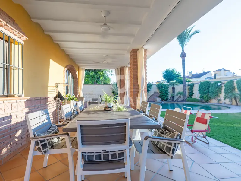 Villa in Montequinto - Sevilla