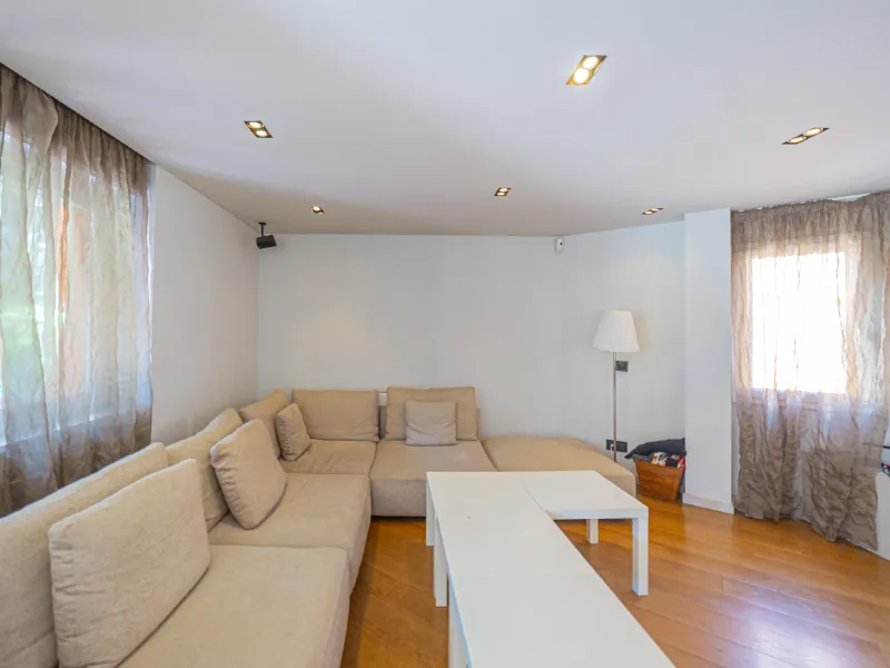Impresionante dúplex, completamente reformado, en el barrio de Guinardó, Barcelona