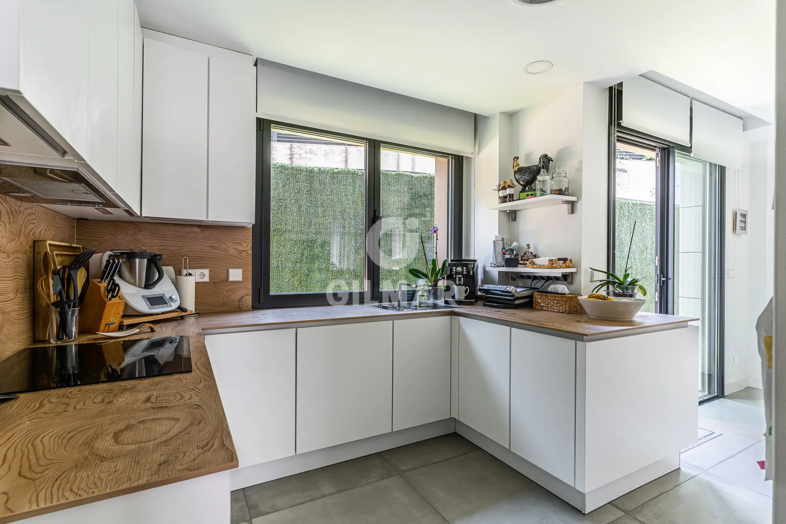 Semi-detached house in Peñagrande - Madrid