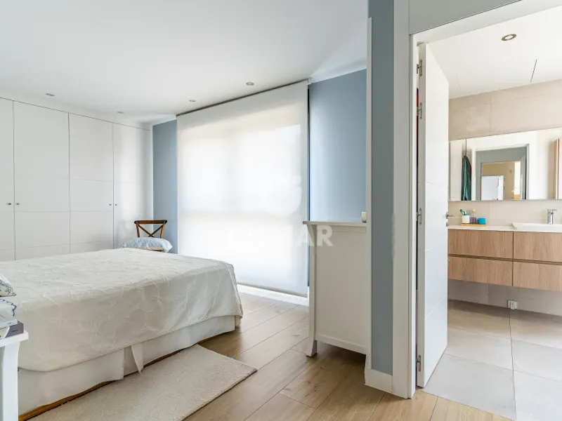 Semi-detached house in Peñagrande - Madrid