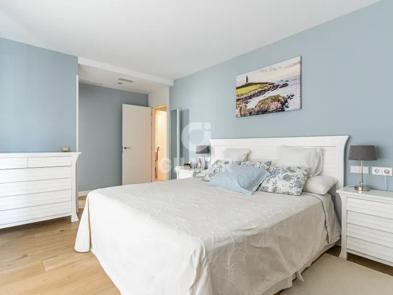 Semi-detached house in Peñagrande - Madrid