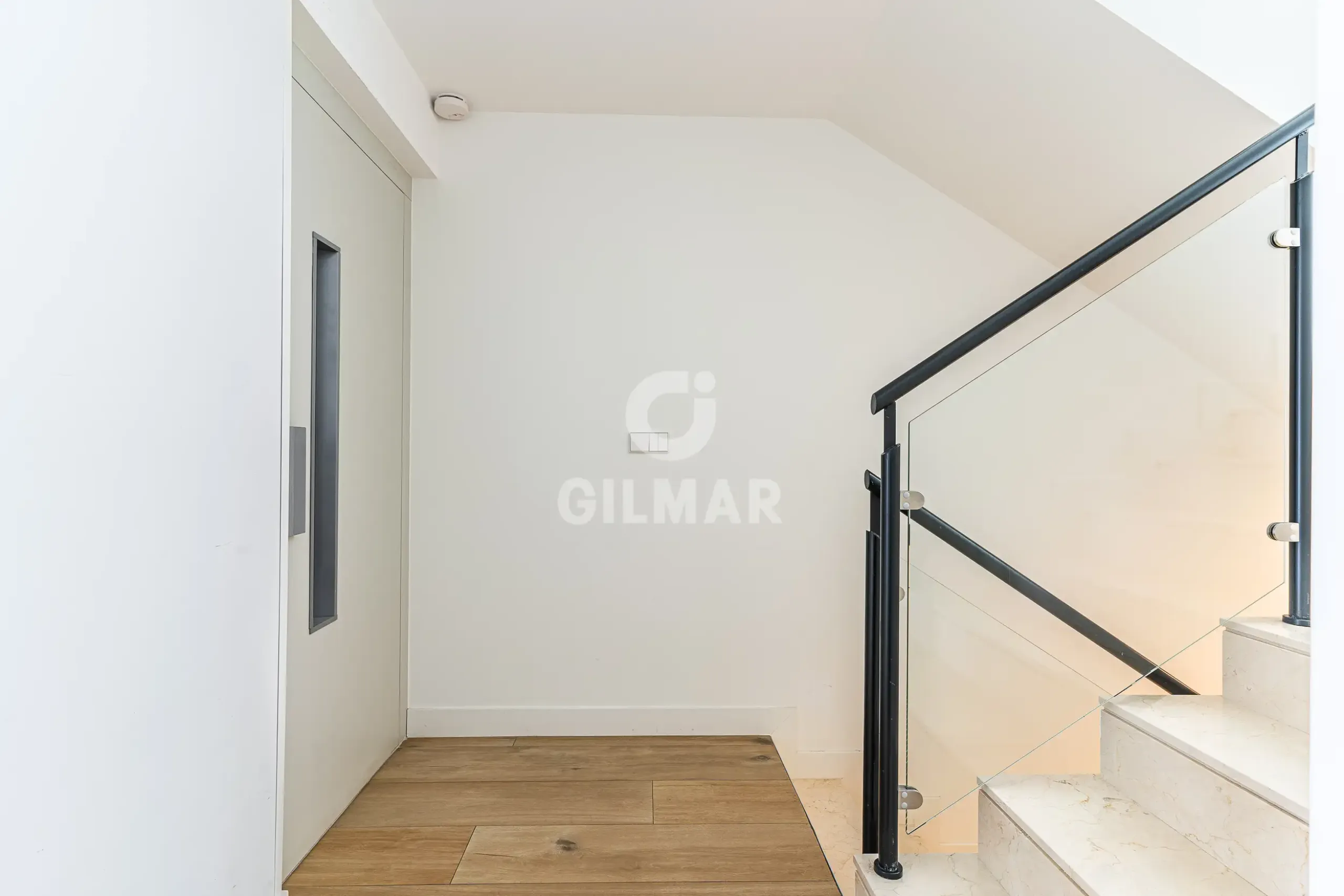 Semi-detached house in Peñagrande - Madrid