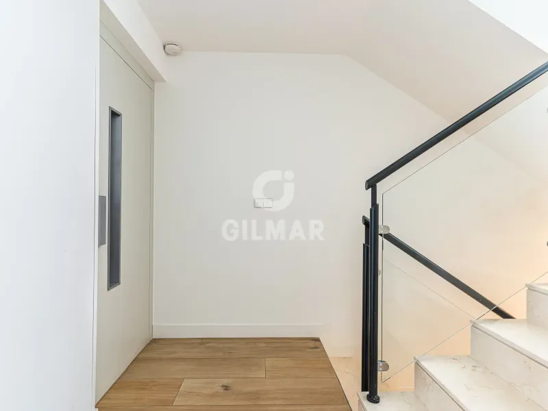 Semi-detached house in Peñagrande - Madrid