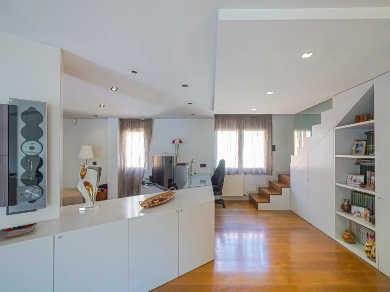 Impresionante dúplex, completamente reformado, en el barrio de Guinardó, Barcelona