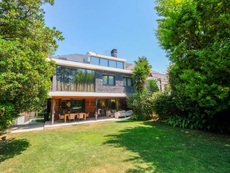 Villa moderna con diseño exclusivo en Sant Cugat del Valles, Barcelona