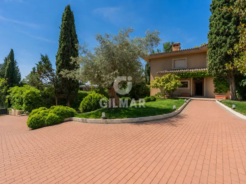 Villa in Aravaca - Madrid