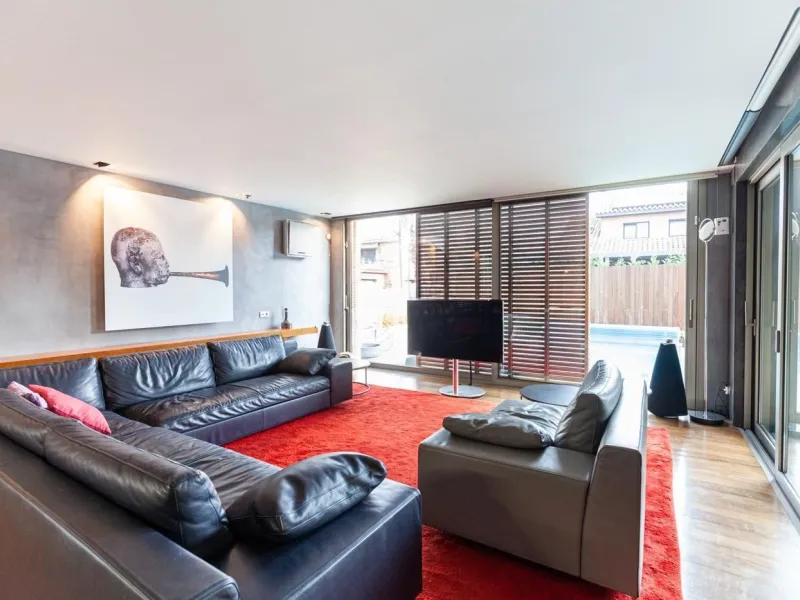 Modern Villa with Designer Finishes in Prestigious Sant Cugat Area, Barcelona