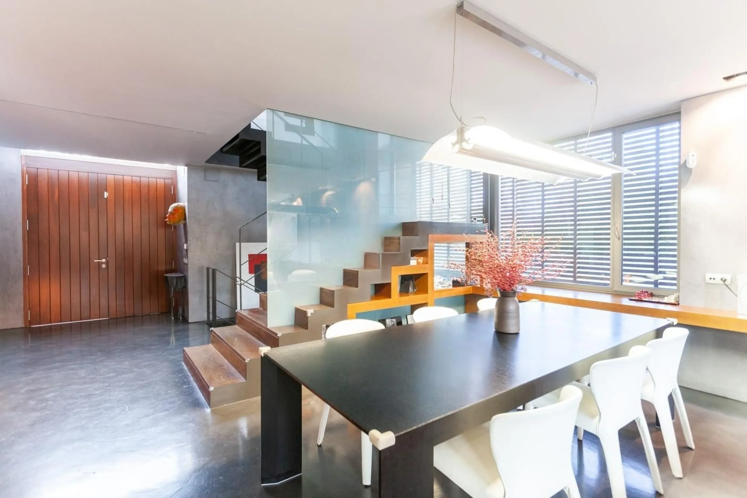 Modern Villa with Designer Finishes in Prestigious Sant Cugat Area, Barcelona