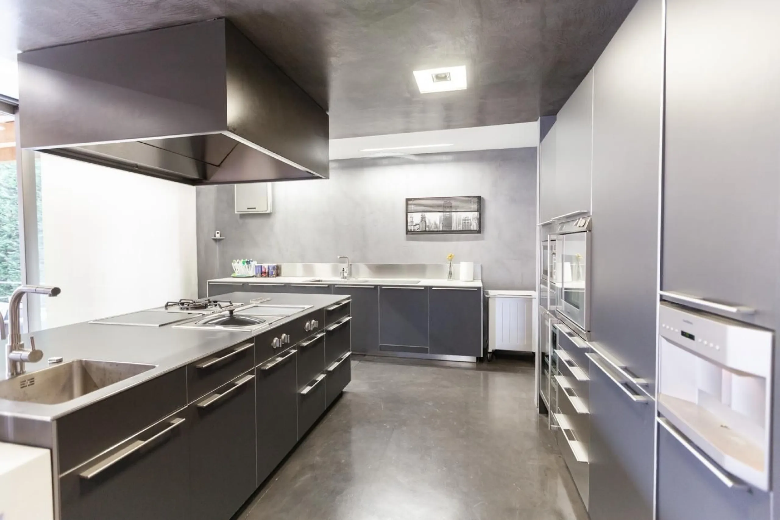 Modern Villa with Designer Finishes in Prestigious Sant Cugat Area, Barcelona