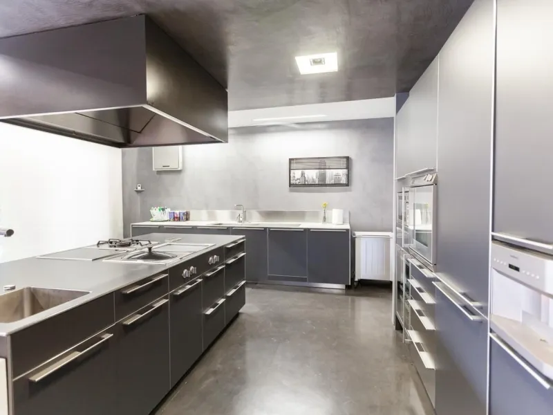 Modern Villa with Designer Finishes in Prestigious Sant Cugat Area, Barcelona