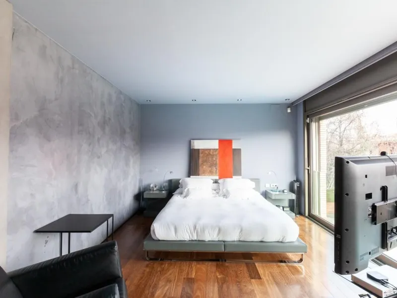 Modern Villa with Designer Finishes in Prestigious Sant Cugat Area, Barcelona